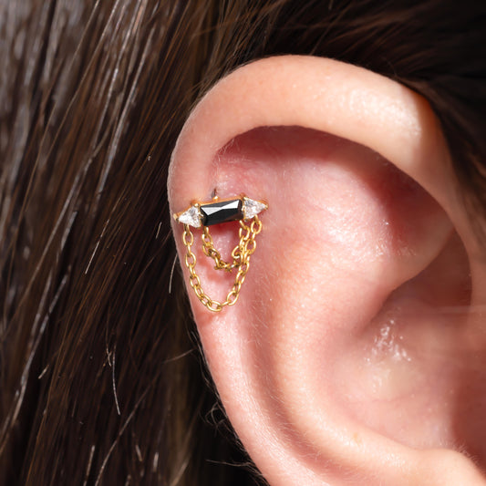 Rhea – Black Bar & Chain Push Pin Flatback Stud