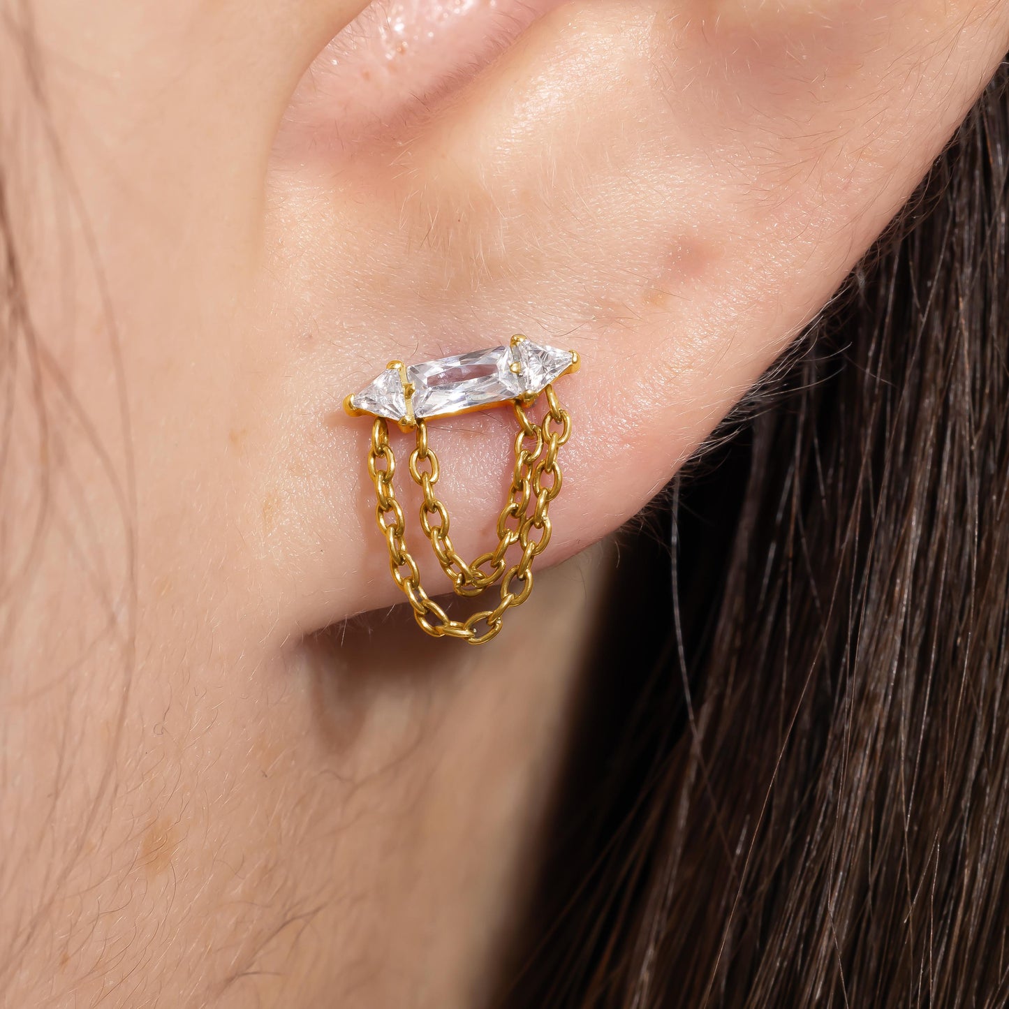 Rhea – Crystal Bar & Chain Push Pin Flatback Stud