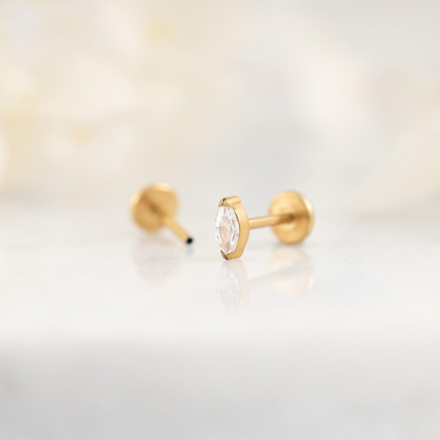 Color_Gold;flat back piercings-8