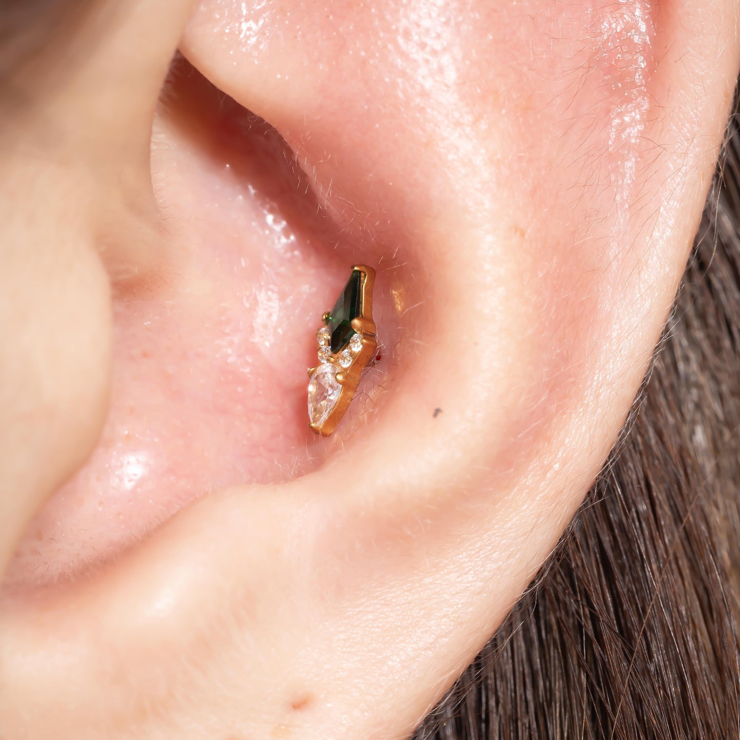 Eva - Kite Cut Emerald Push Pin Stud