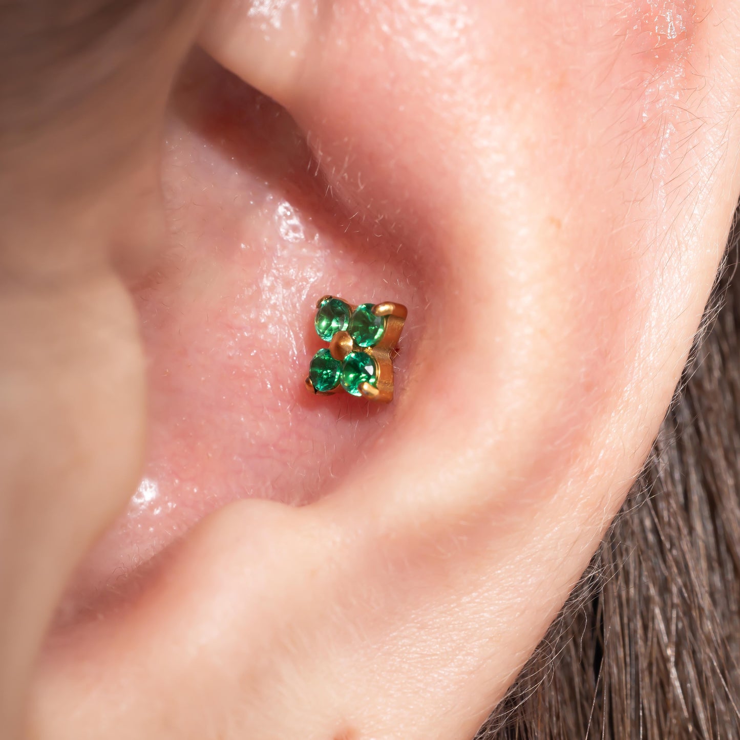 Luna - Emerald Four Leaf Push Pin Flatback Earrings